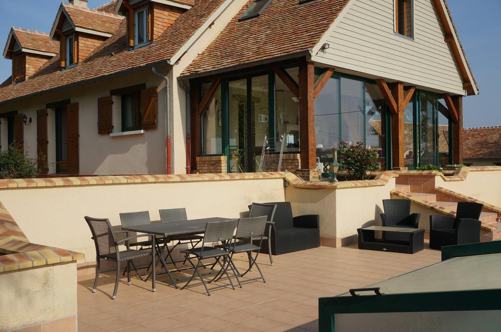 Le Petit Chaton Parigne-l'Eveque Exterior photo
